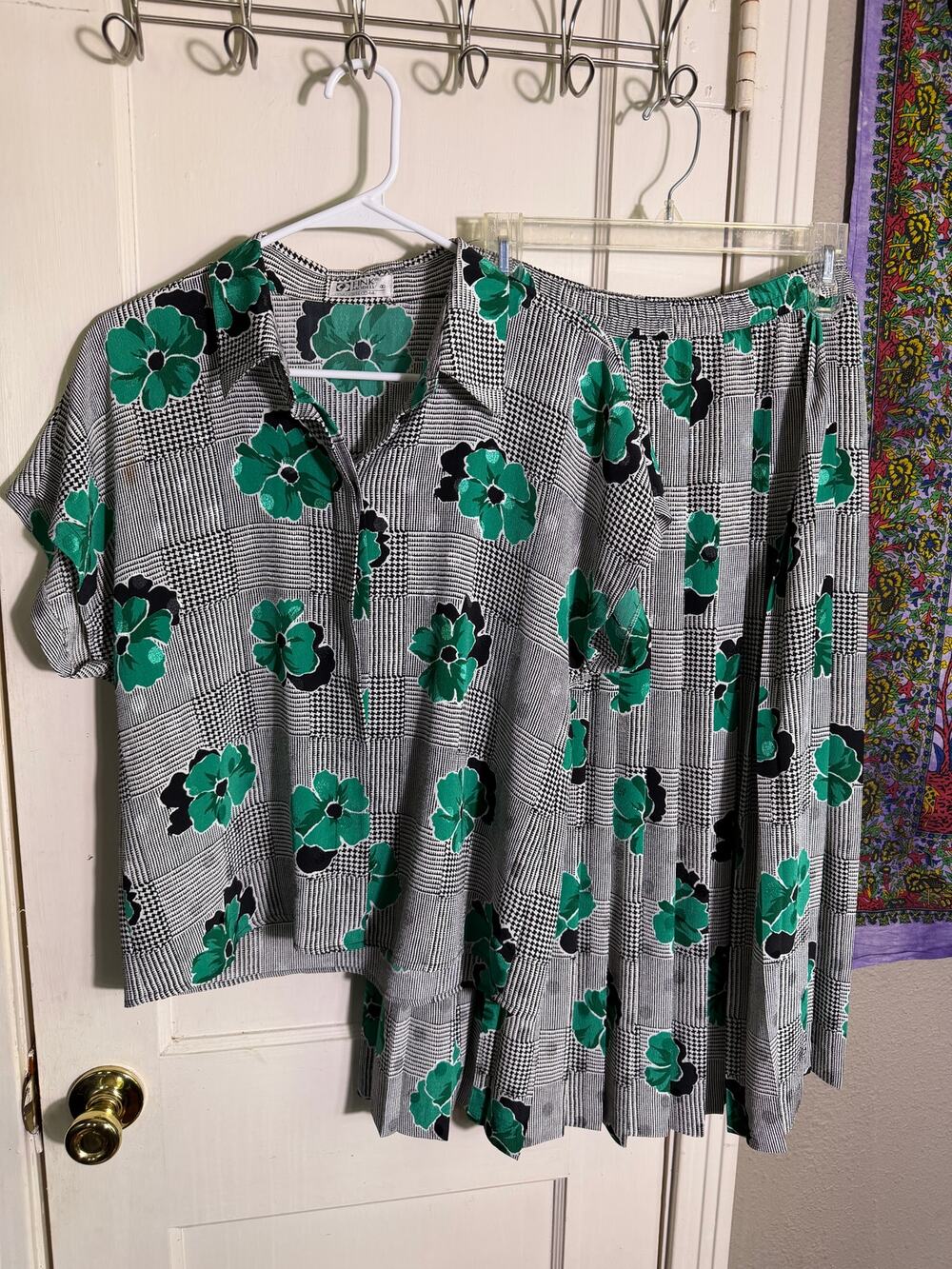 Vintage 80s Fink Modell 2 Piece Skirt Blouse Set Green Floral Plaid Size 40/L